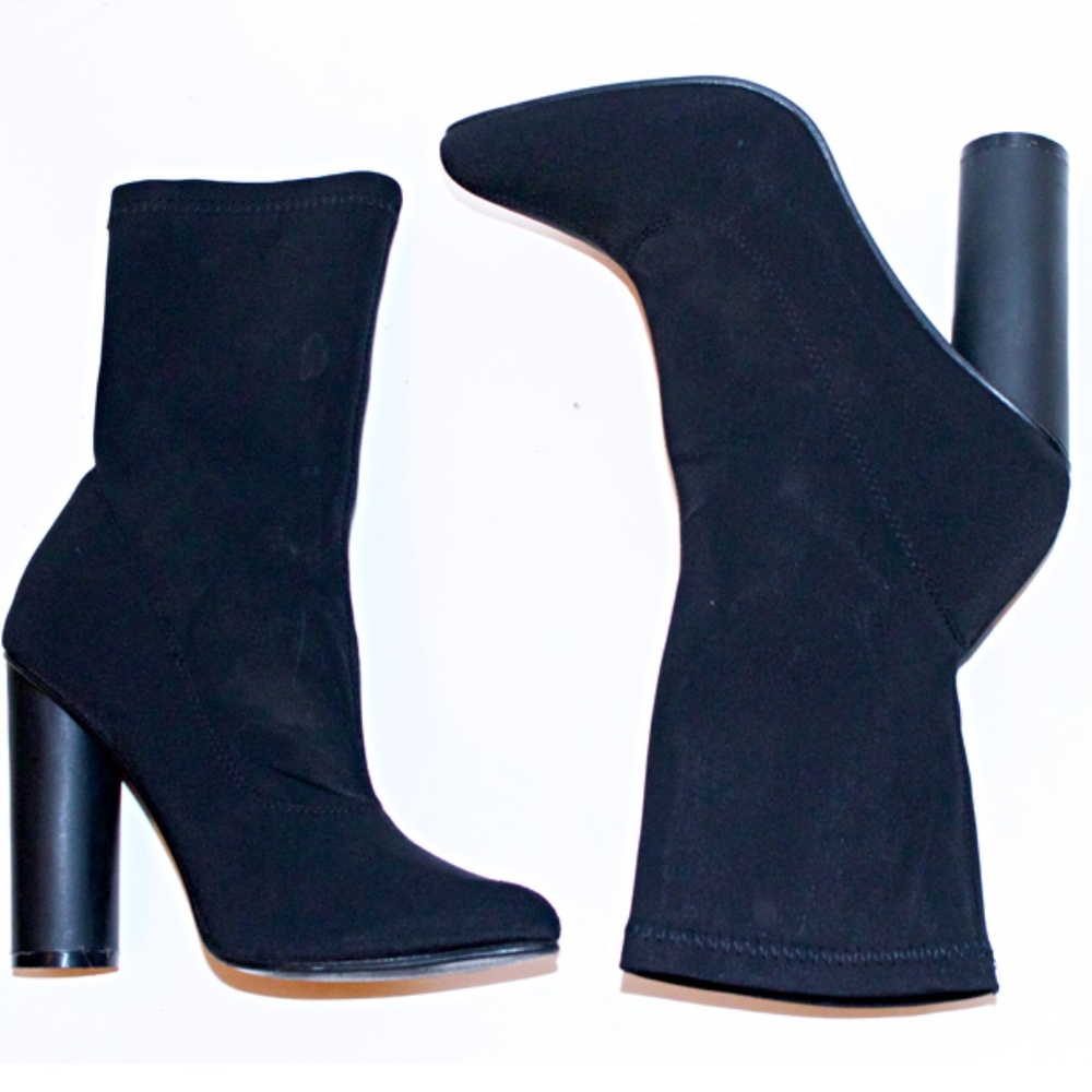 CAPE ROBBIN BLACK ROUND HEEL ANKLE SOCK BOOTIE SZ 6.5